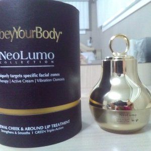 NEOLUMO RENEWAL CHEEK & AROUND LIP TREATMENT-GREEN TRIPLE ACTION-1.7 oz/50ml-NEW